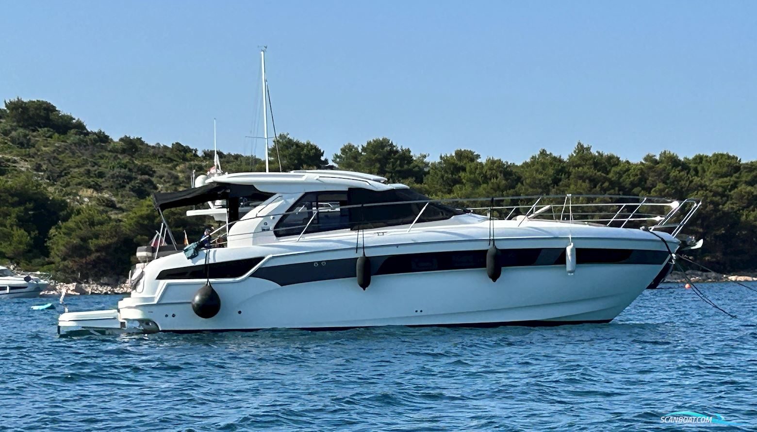 Bavaria Sport S 400 Coupe - Diesel Motorboat 2015, with Volvo Penta D6-400 Evc Duoprop engine, Croatia