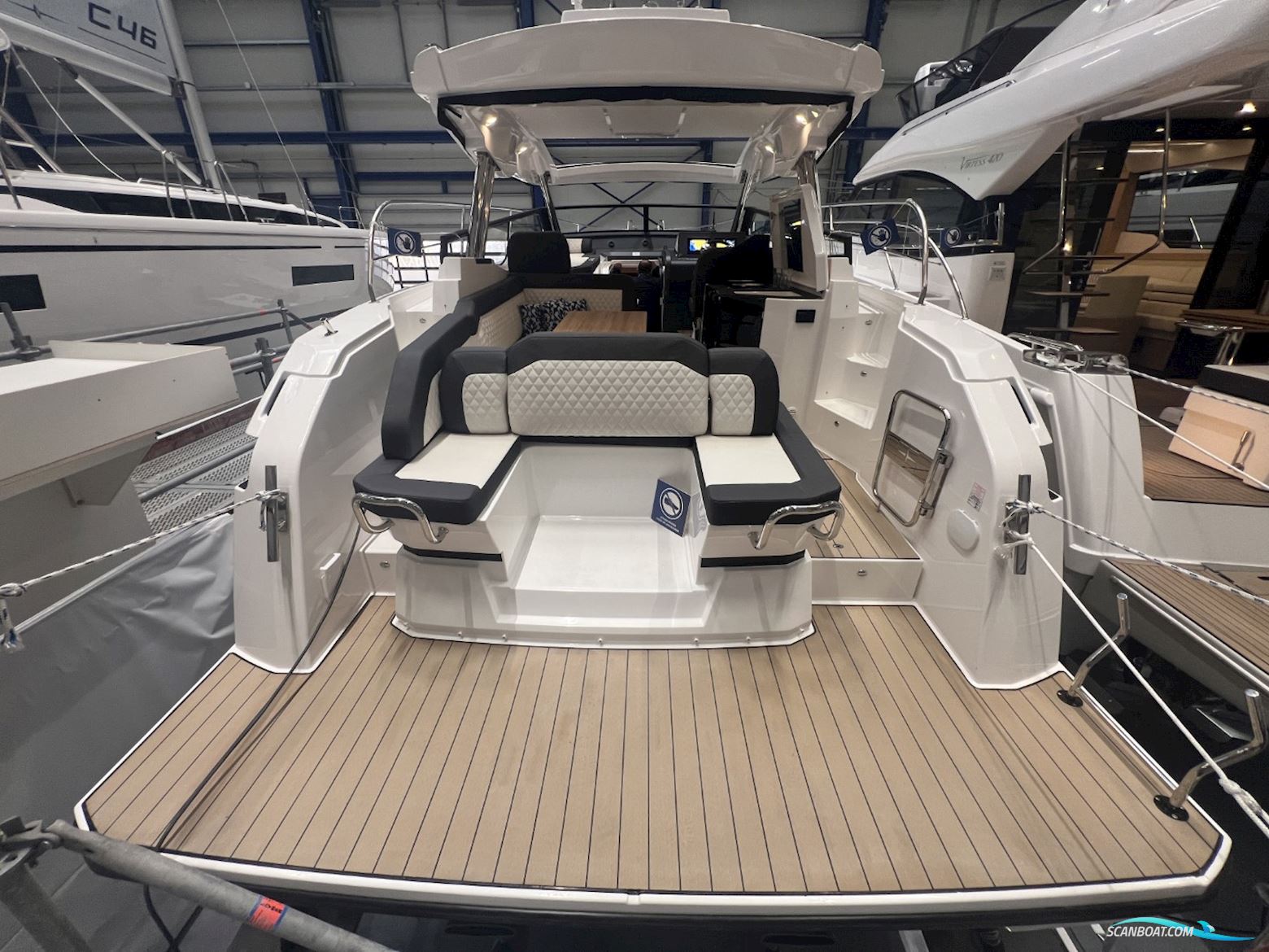 Bavaria SR35 Open