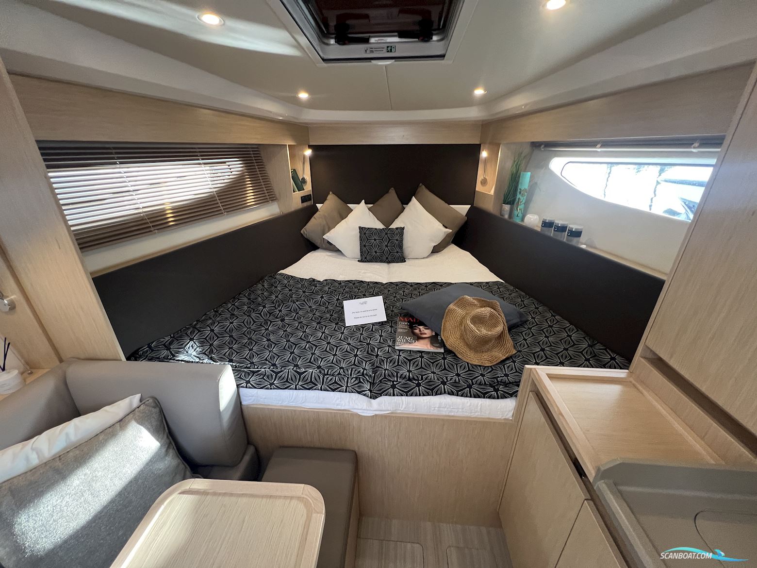 Bavaria SR35 Open Top