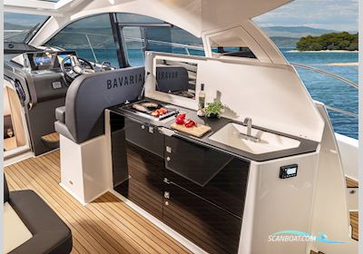 Bavaria SR41HT Motorboat 2022, with Volvo Penta D6 Diesel engine, The Netherlands