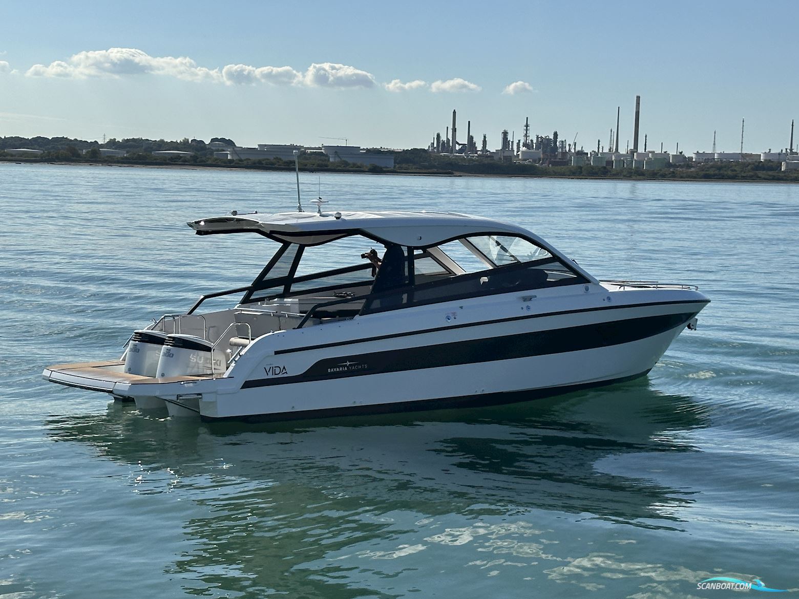 Bavaria Vida 33 Hard Top - Palma Boat Show Discount