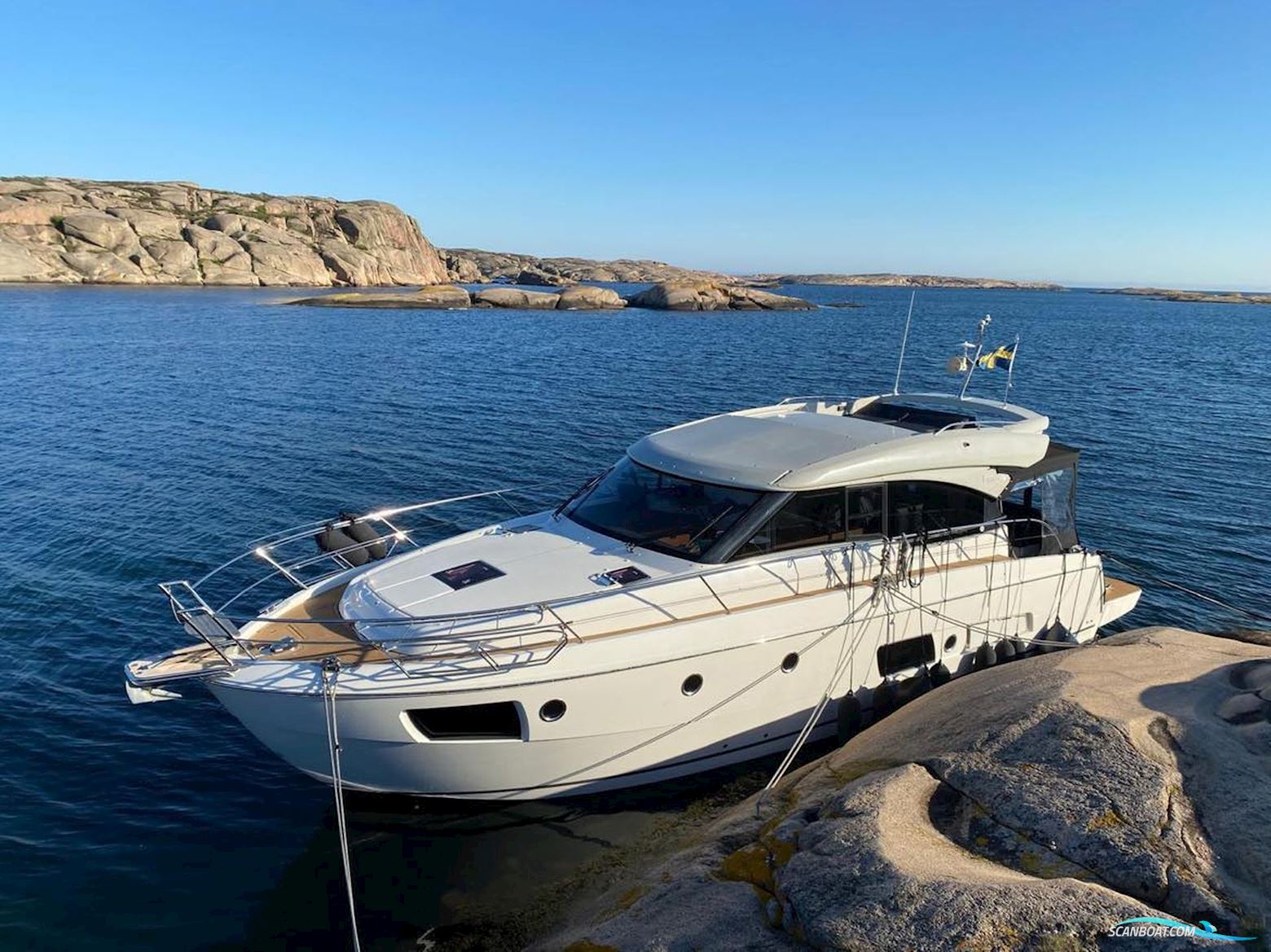 Bavaria Virtess 420 Coupe Motorboat 2014, with 2st Penta D6 engine, Sweden