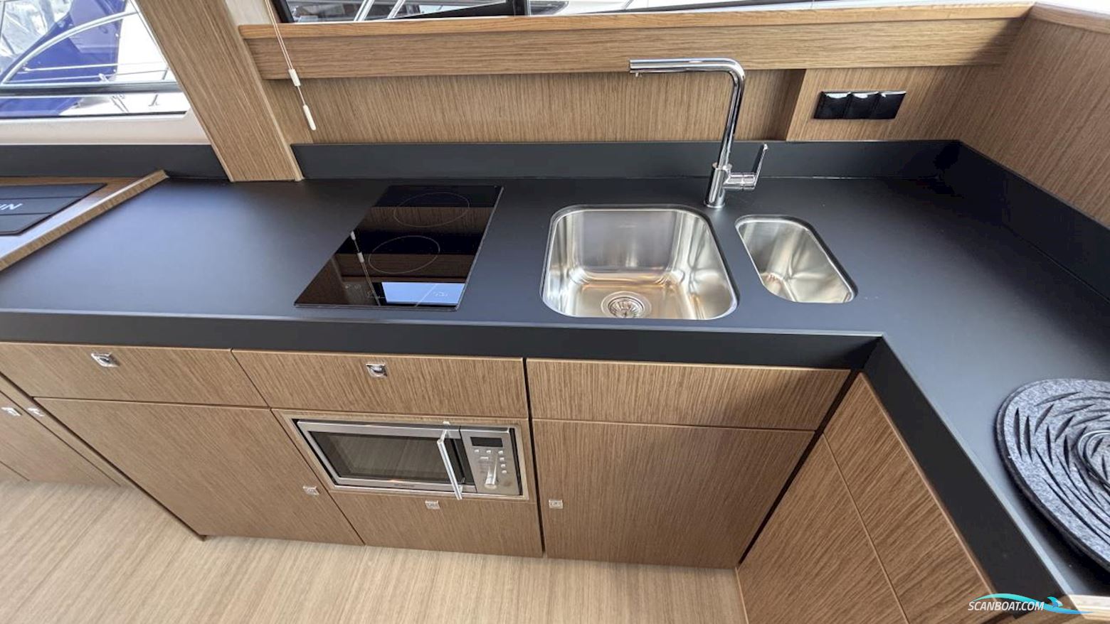 Bavaria VIRTESS 420 FLY