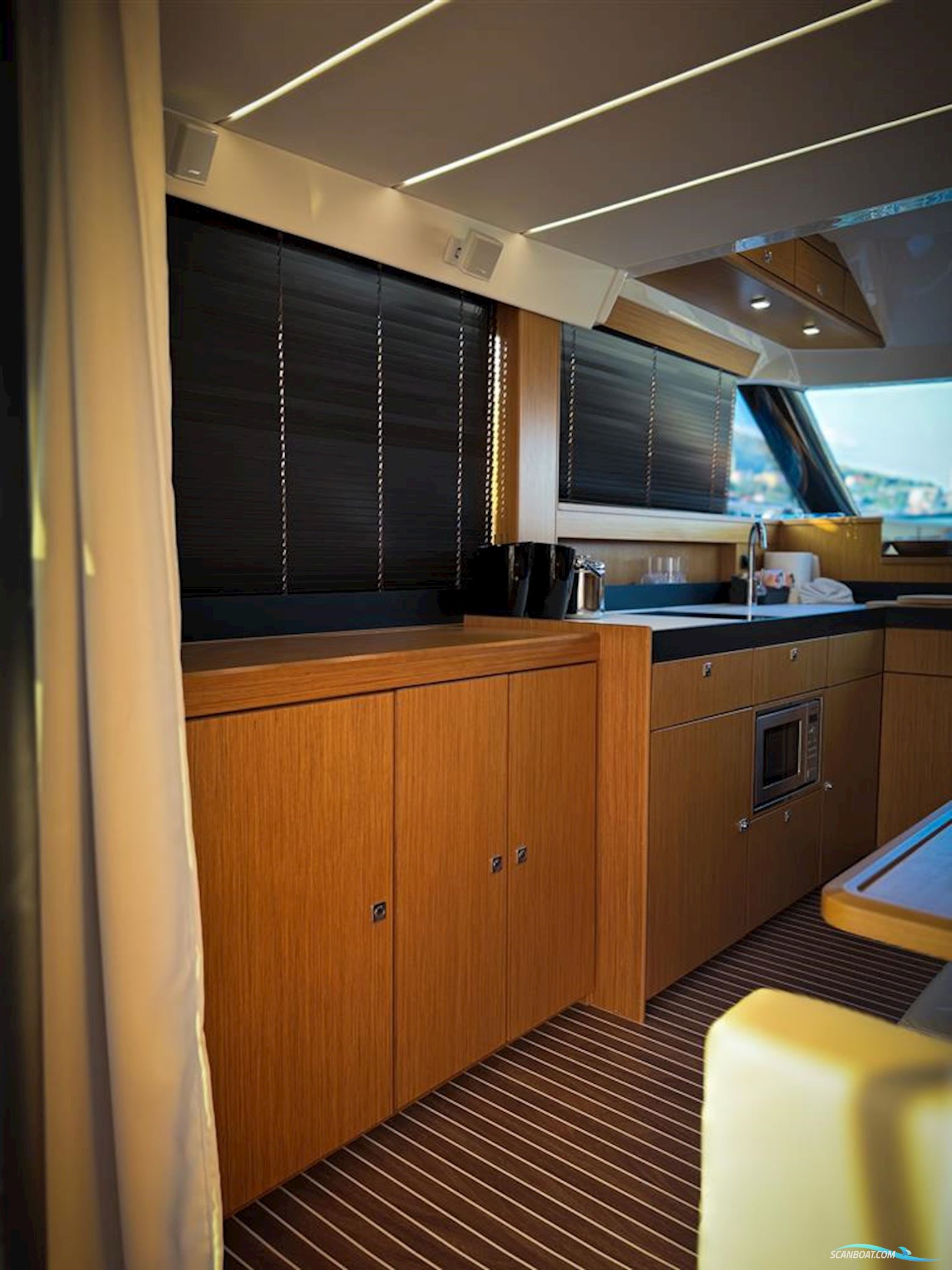 Bavaria Virtess 420 Fly