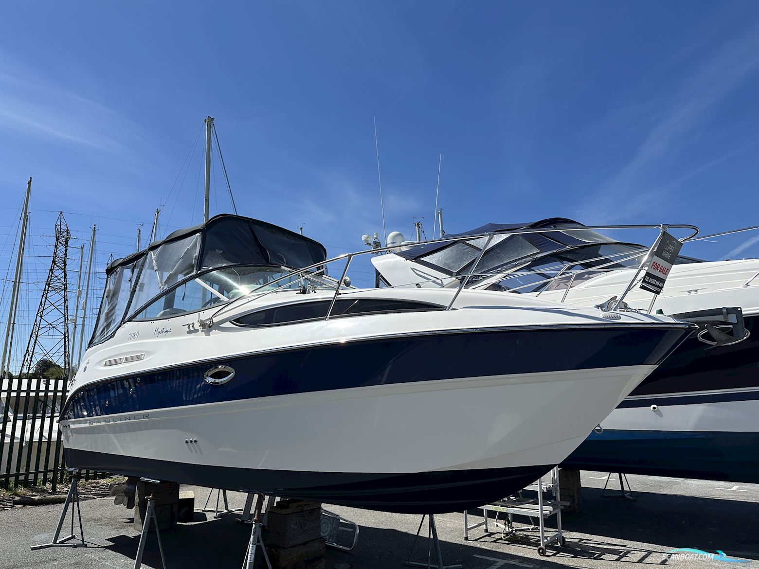 Bayliner  245 Motorboat 2008, with Mercruiser engine, United Kingdom
