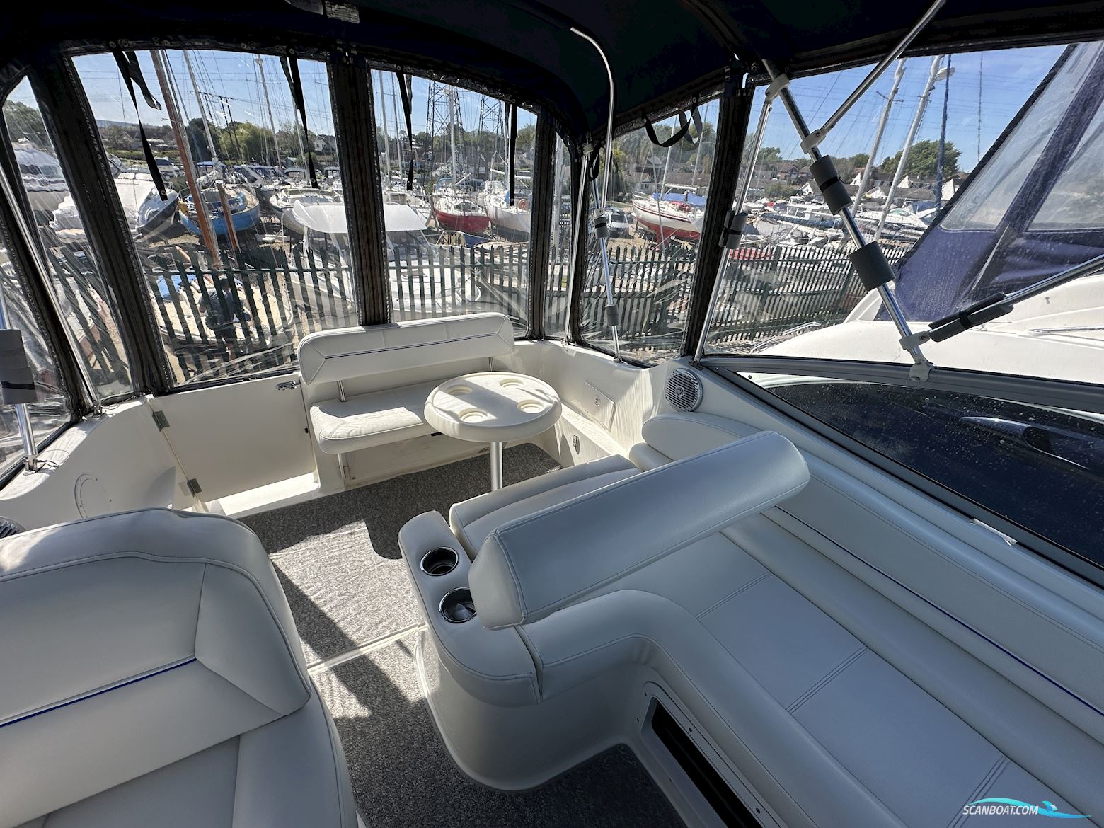 Bayliner  245