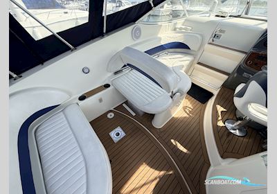 Bayliner  265 Motorboat 2005, with Mercruiser engine, United Kingdom