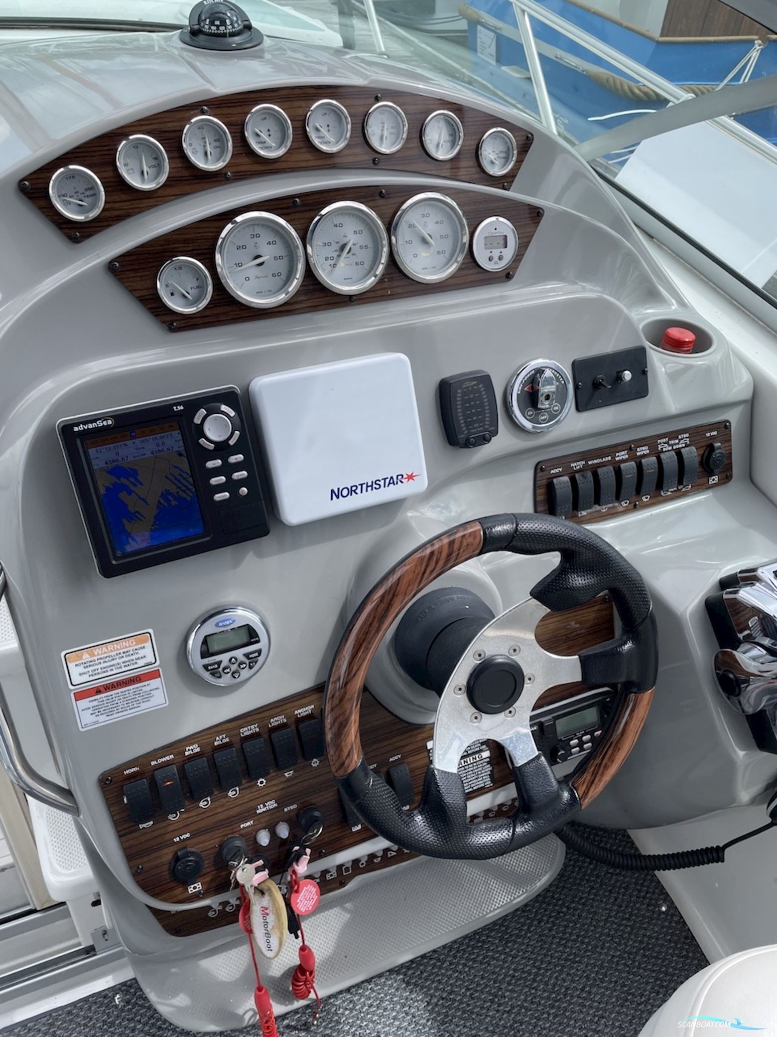 Bayliner  335 Cruiser