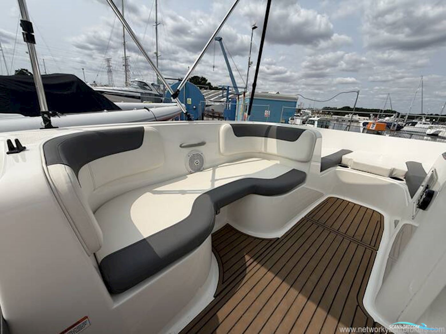 Bayliner 160 Element