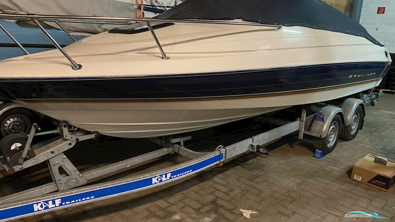 Bayliner 2052 LS "40th Anniversary"