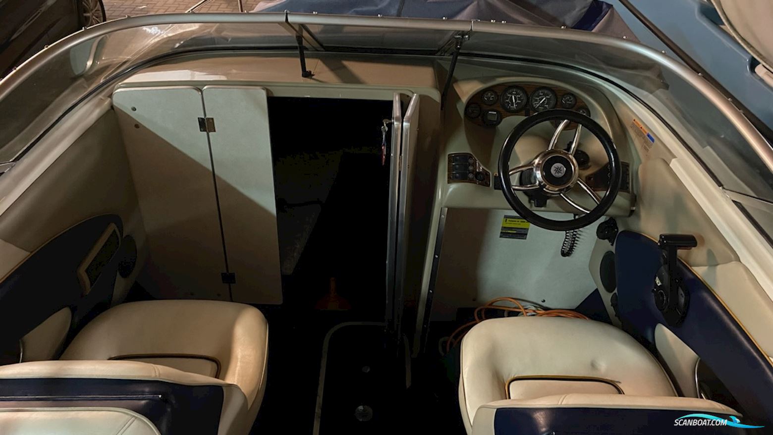 Bayliner 2052 LS "40th Anniversary"