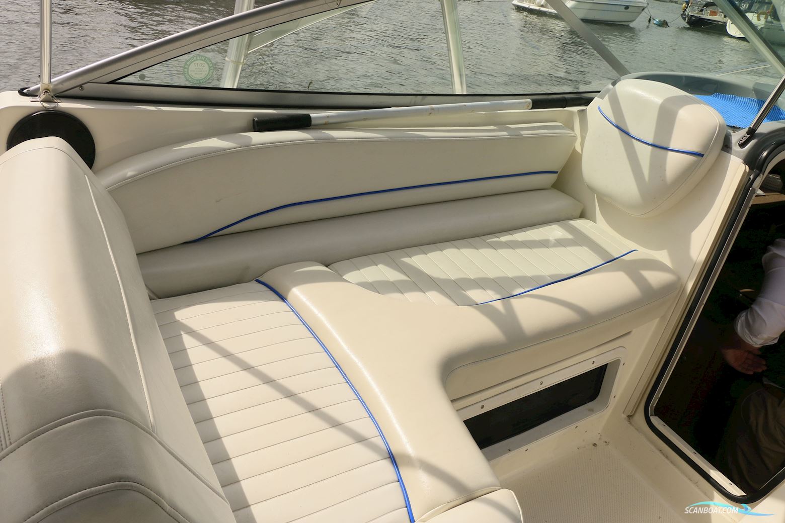 Bayliner 245