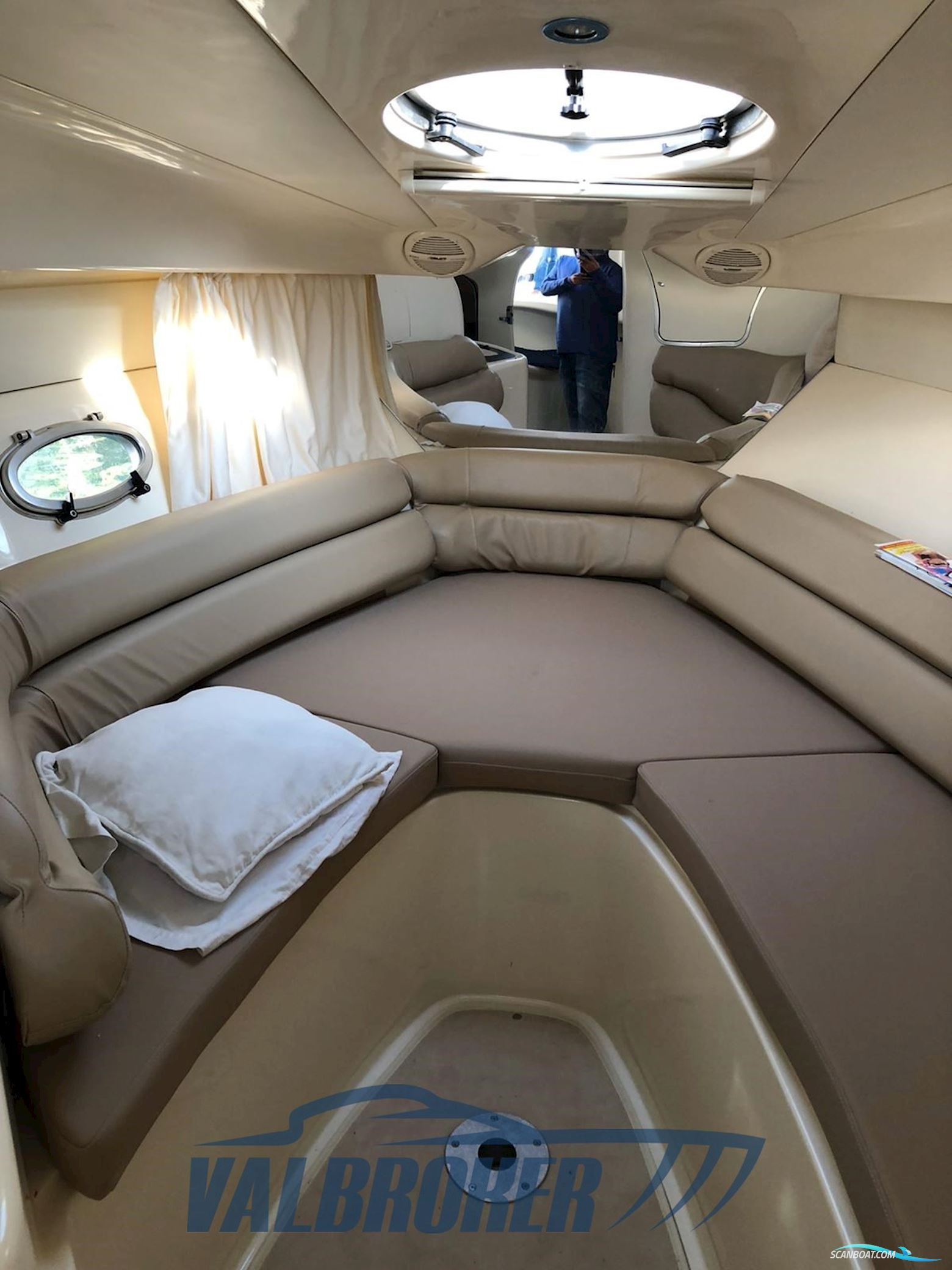 Bayliner 245