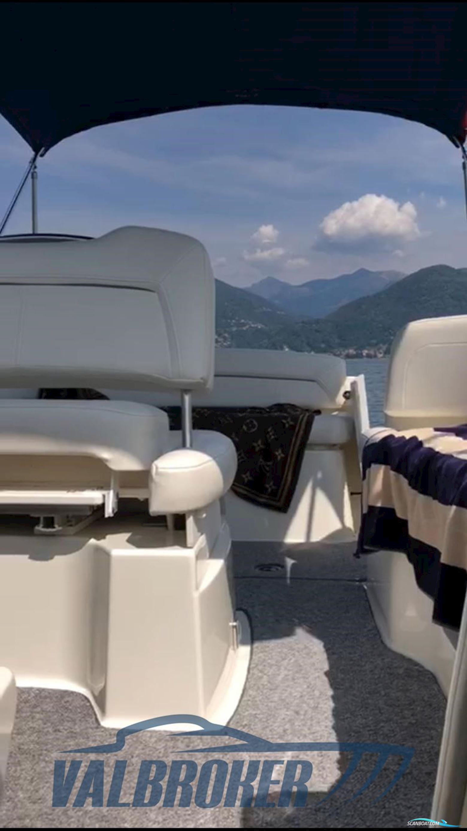 Bayliner 245