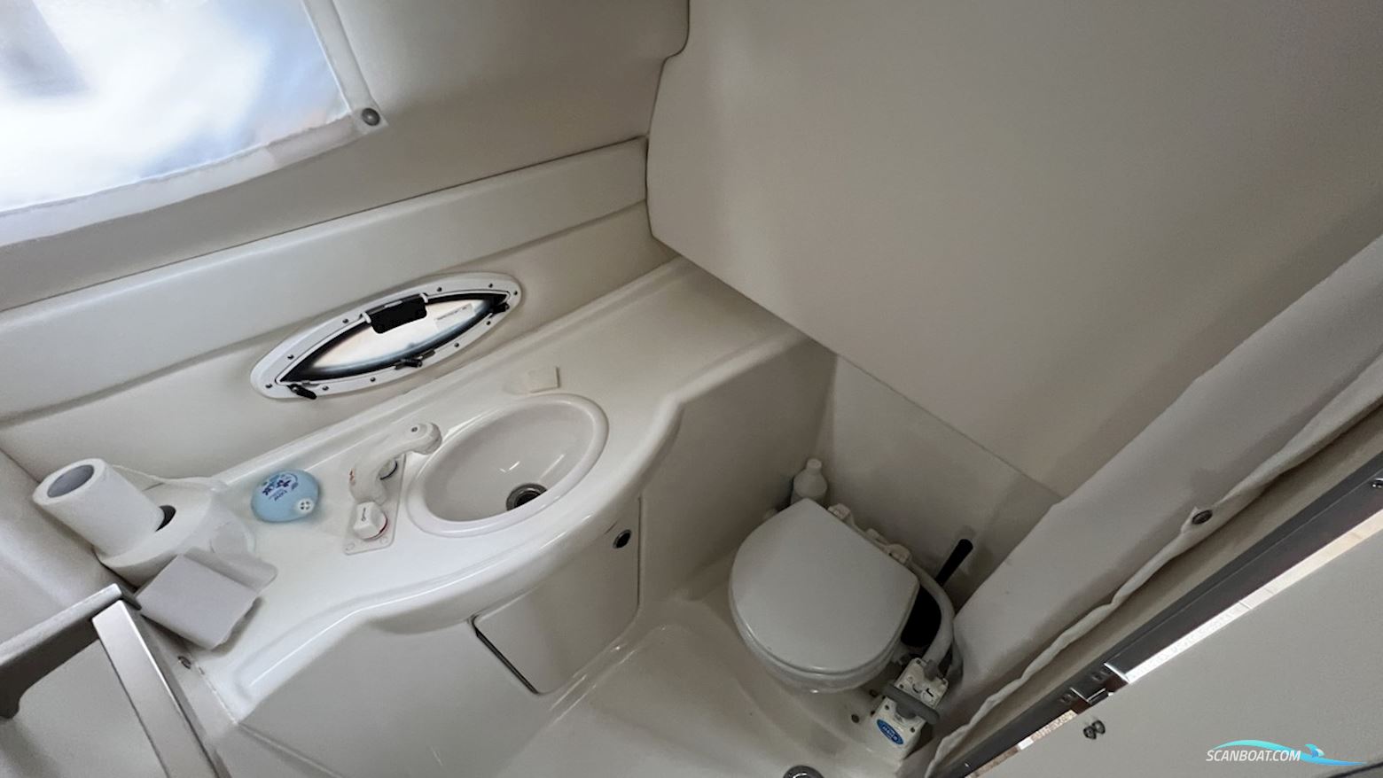 Bayliner 245CR