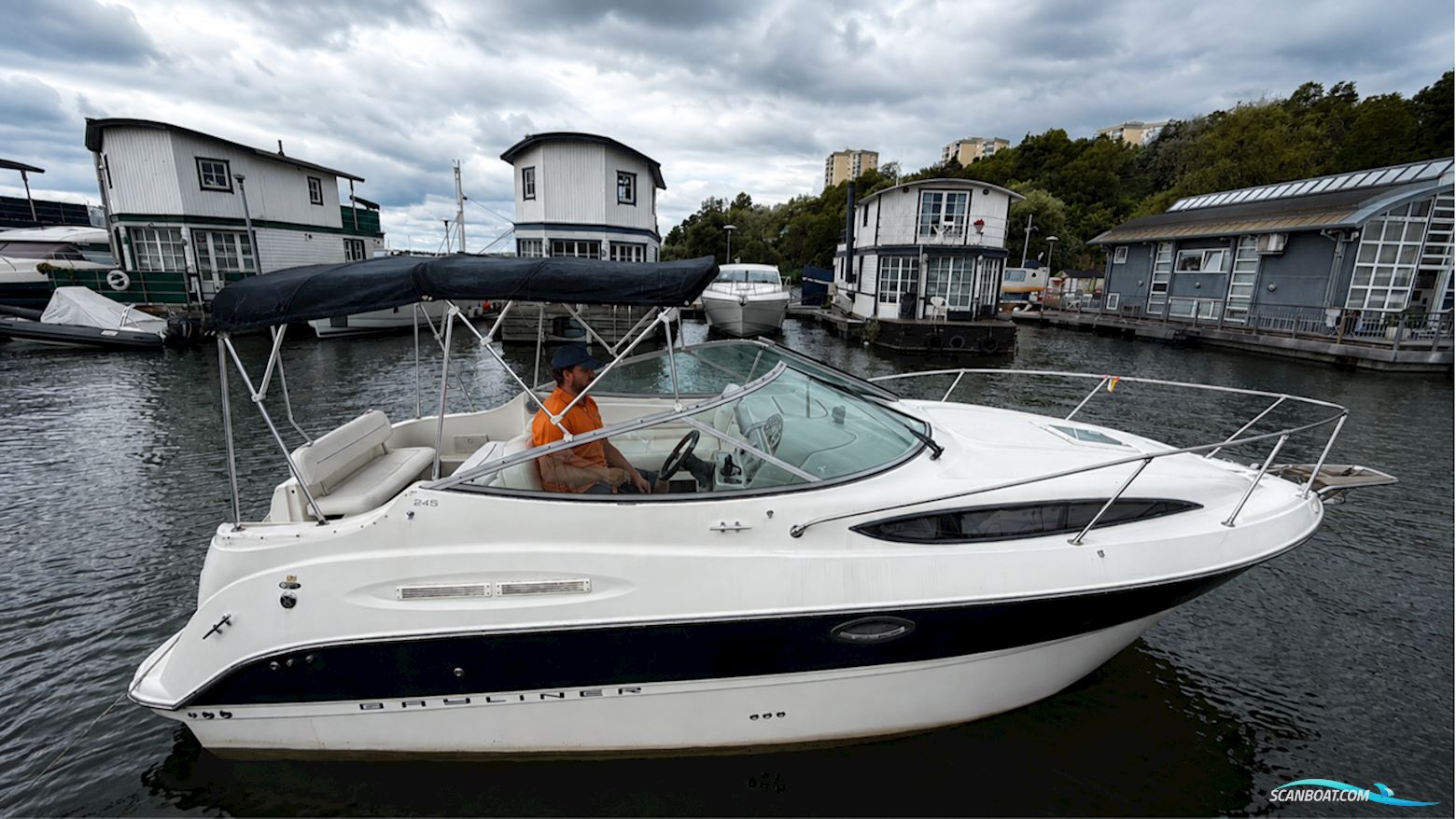 Bayliner 245CR Motorboat 2008, with Mercruiser engine, Sweden