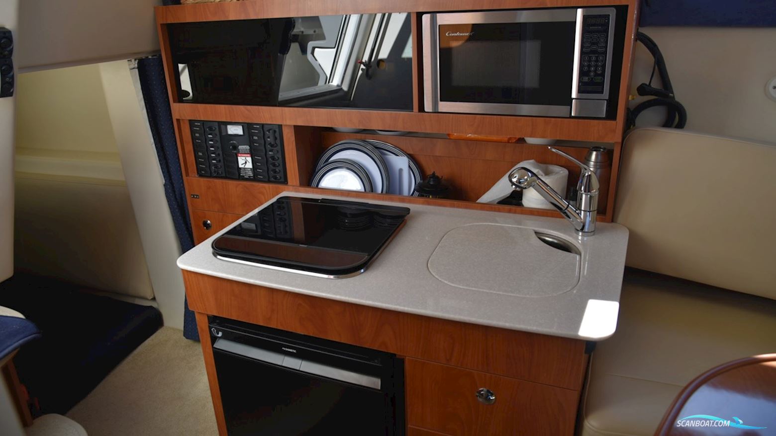 Bayliner 255 SB
