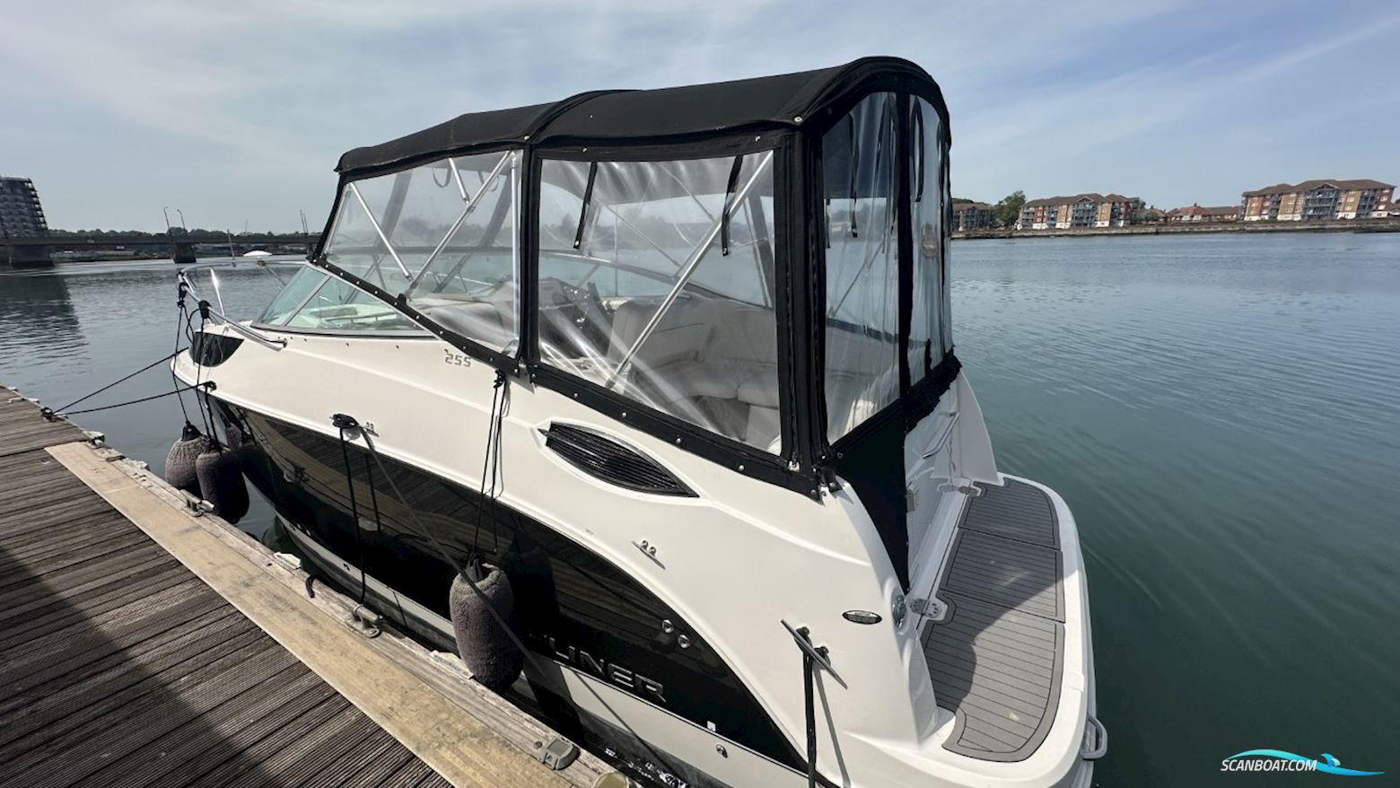 Bayliner 255