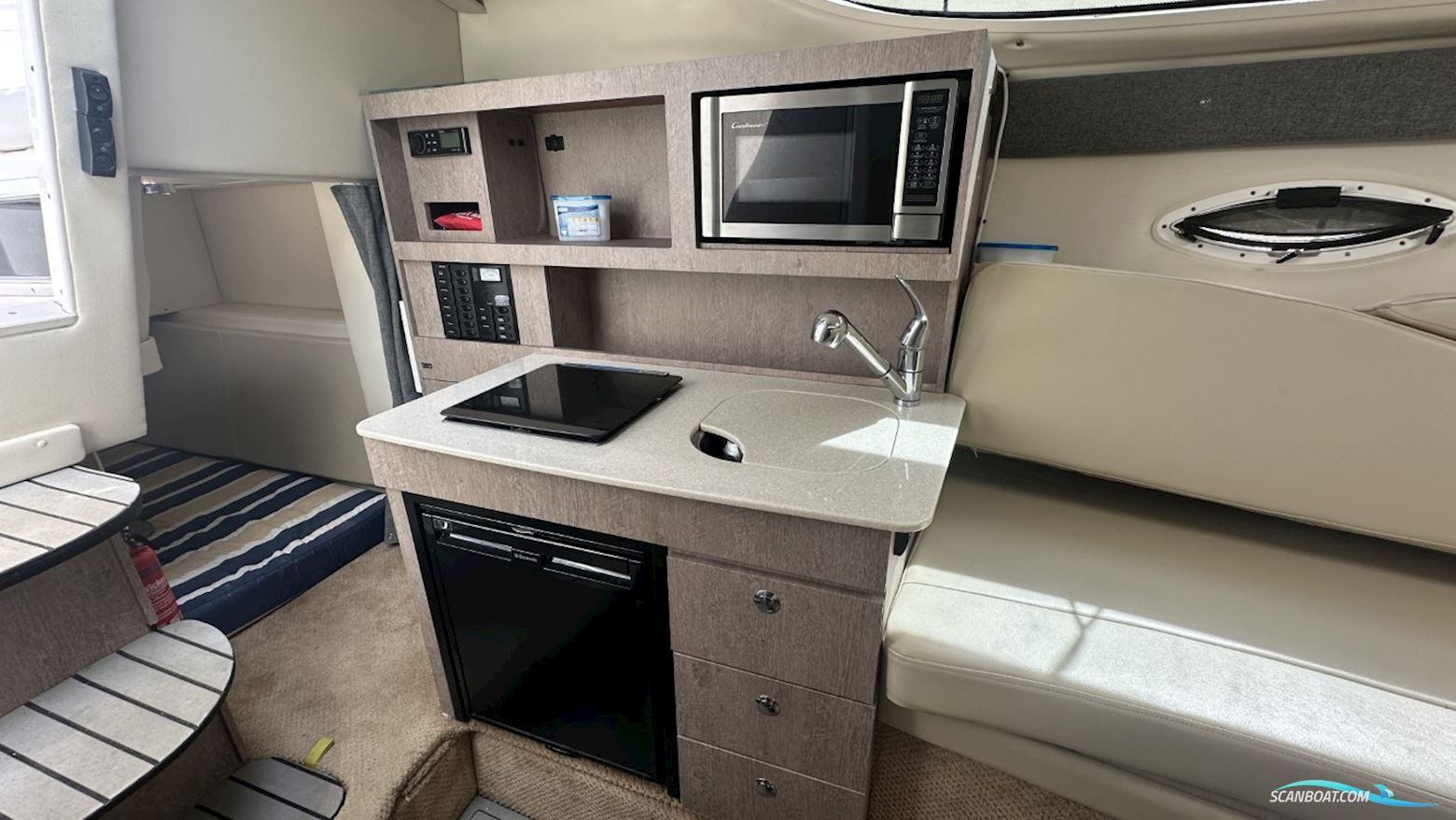 Bayliner 255
