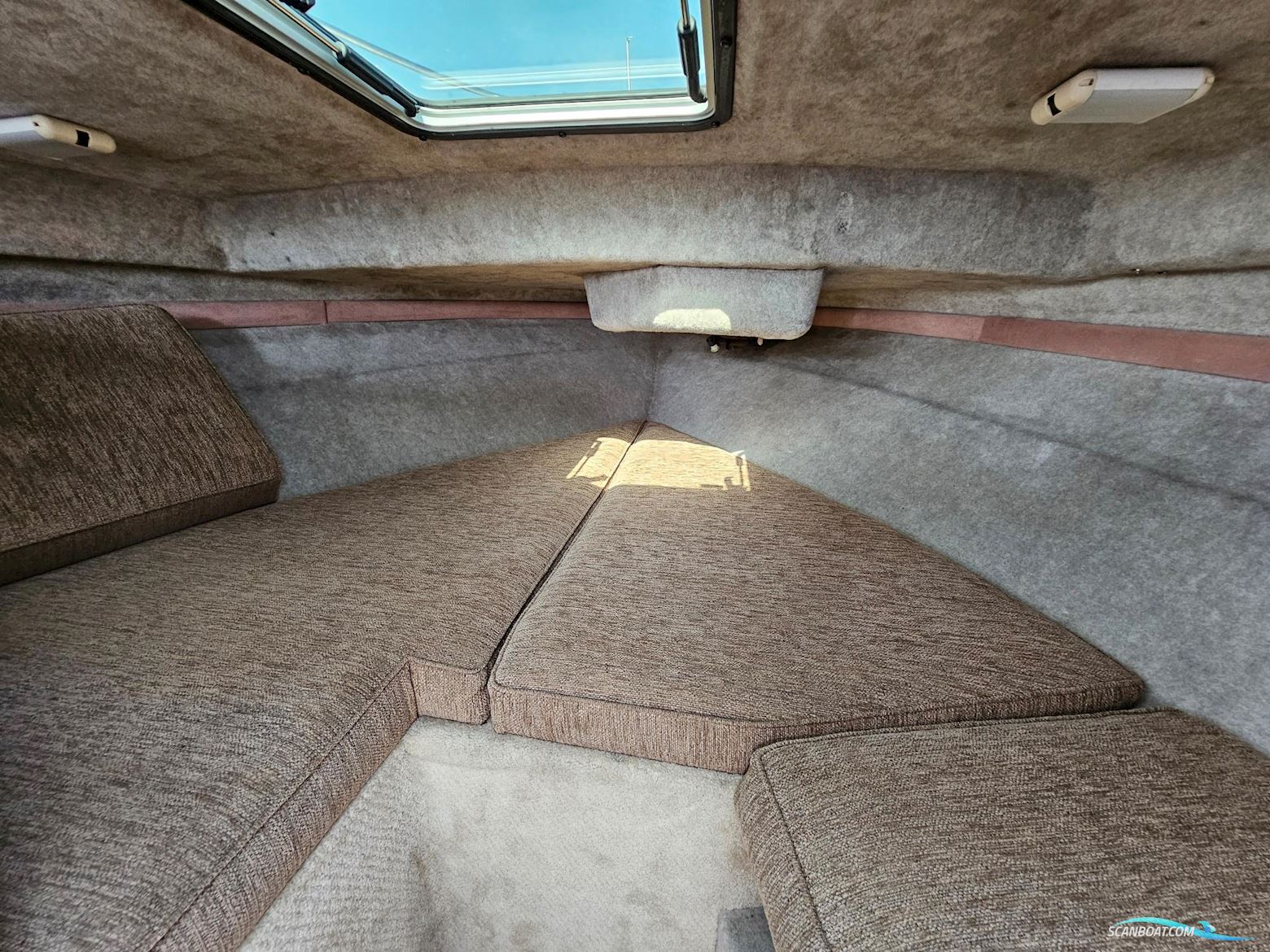 Bayliner 2556 Flybridge