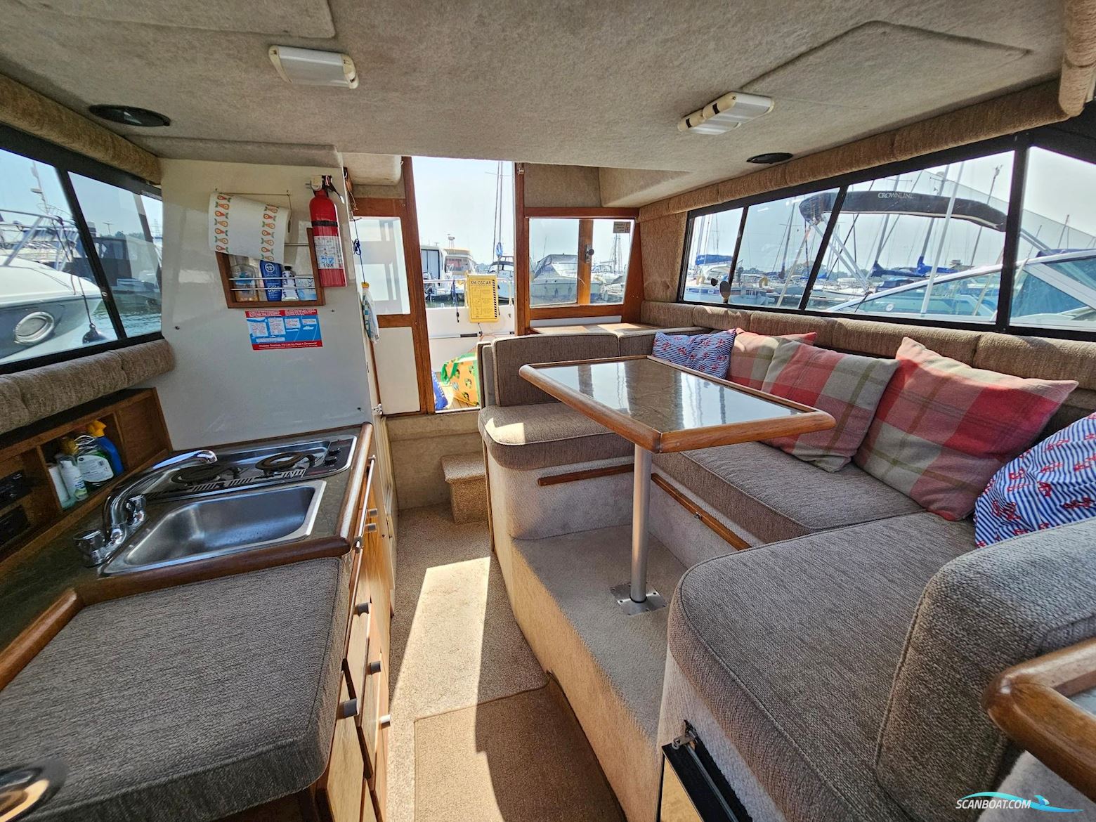 Bayliner 2556 Flybridge