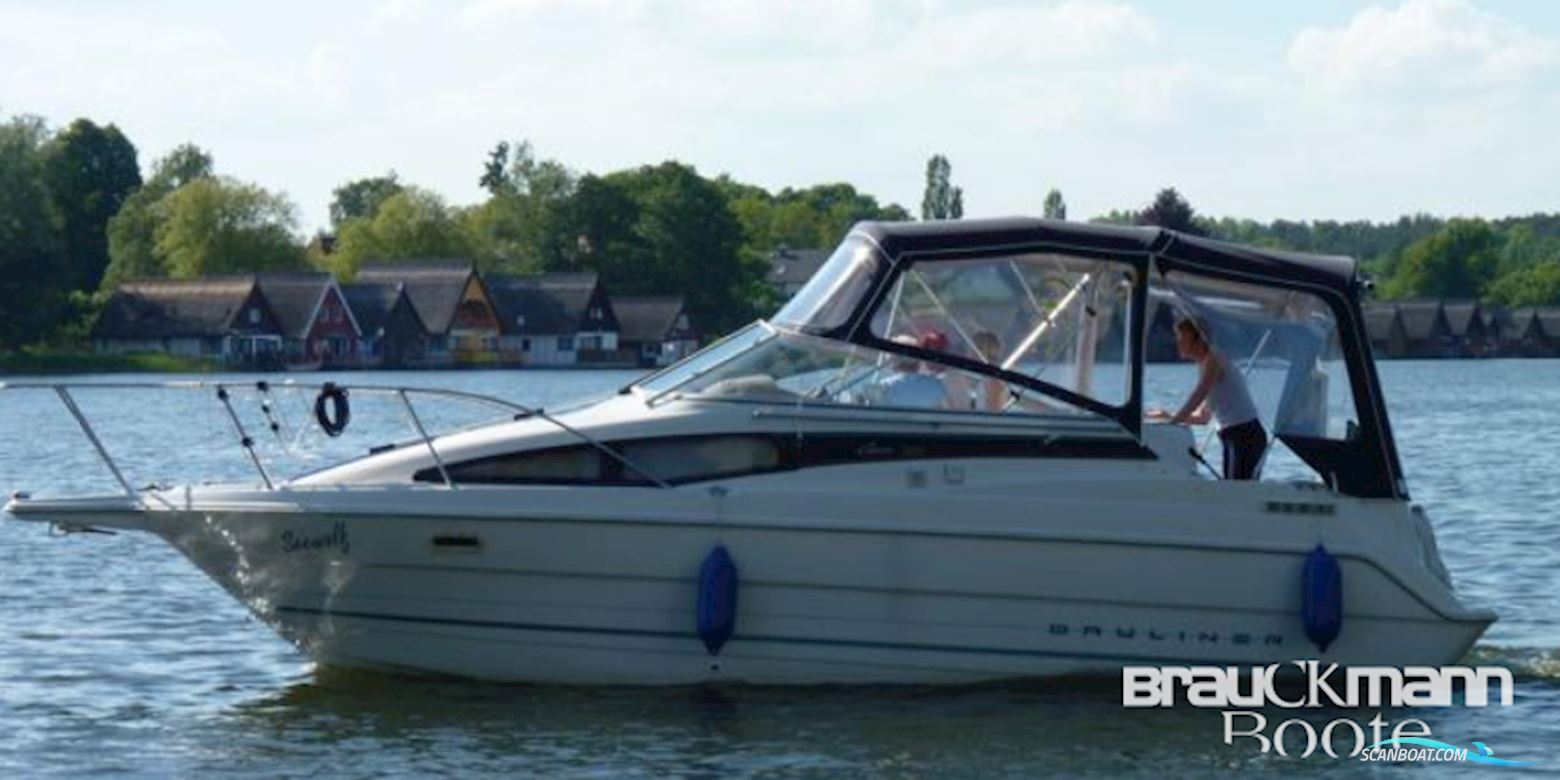 Bayliner 2655 CS Motorboat 2996, with Mercruiser engine, Germany
