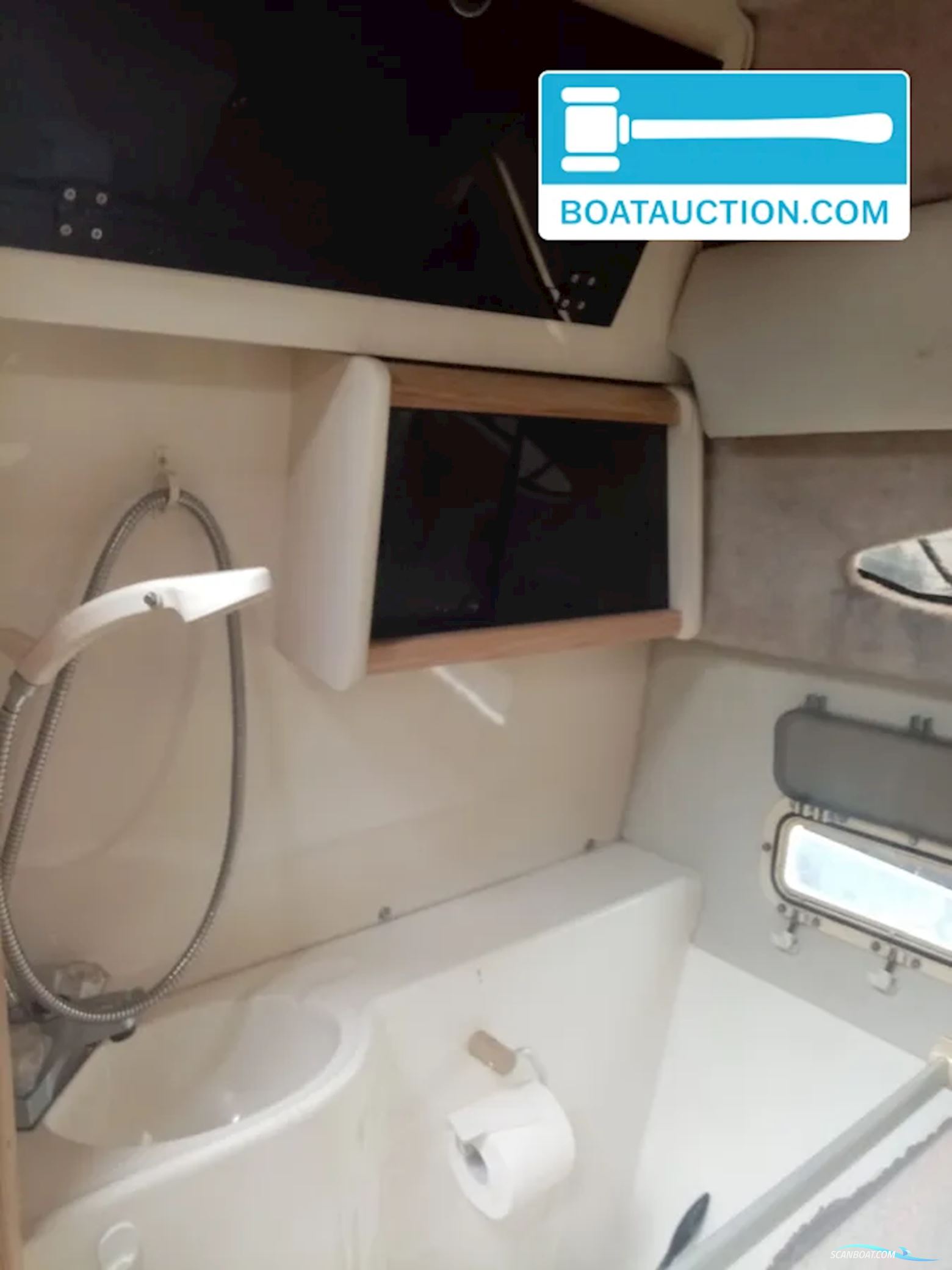 Bayliner 2655 wide body