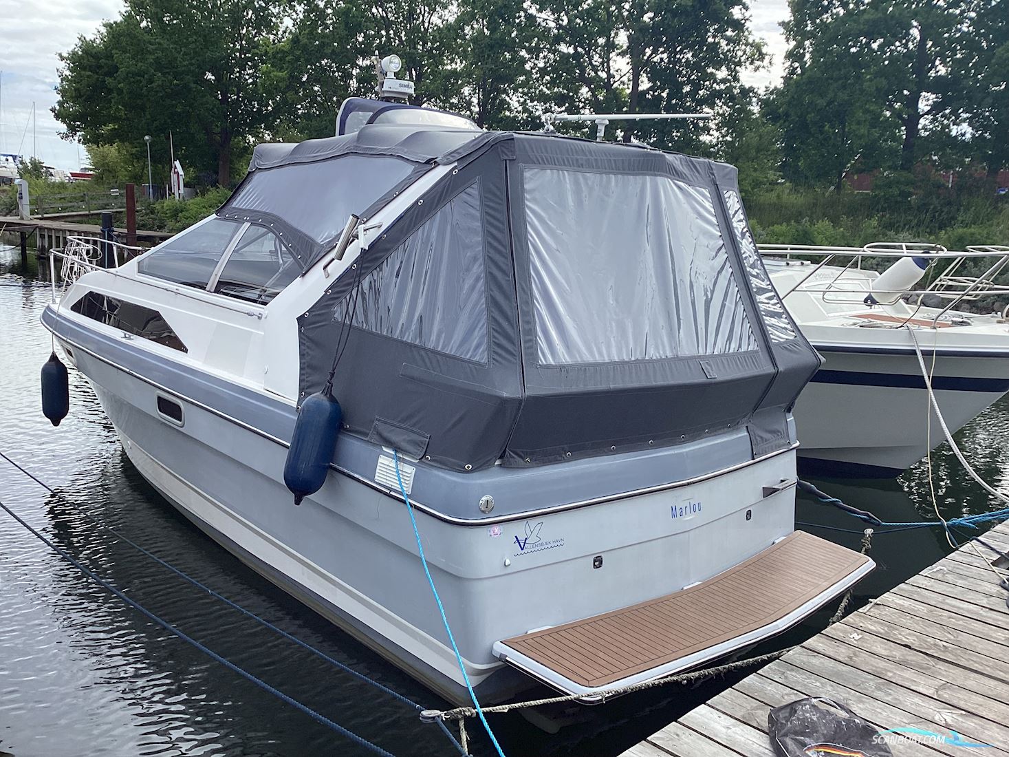 Bayliner 2655 Wide Body Motorboat 1989, with Mercruiser 6,2 V8 engine, Denmark