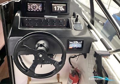 Bayliner 2655 Wide Body Motorboat 1989, with Mercruiser 6,2 V8 engine, Denmark