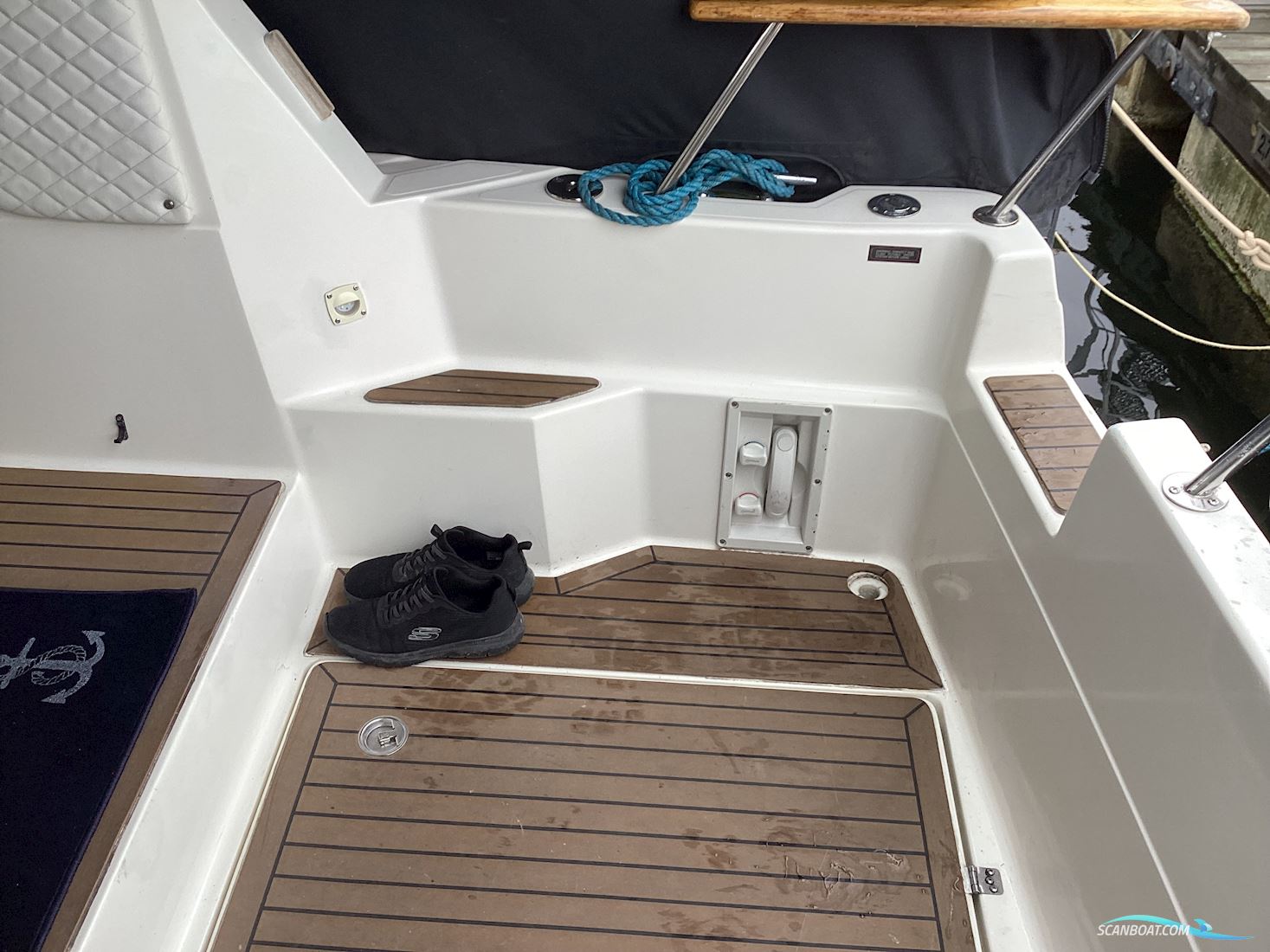 Bayliner 2655 Wide Body
