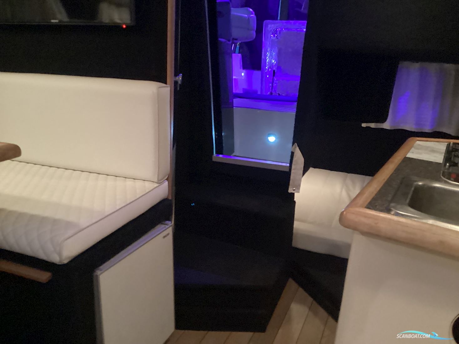 Bayliner 2655 Wide Body