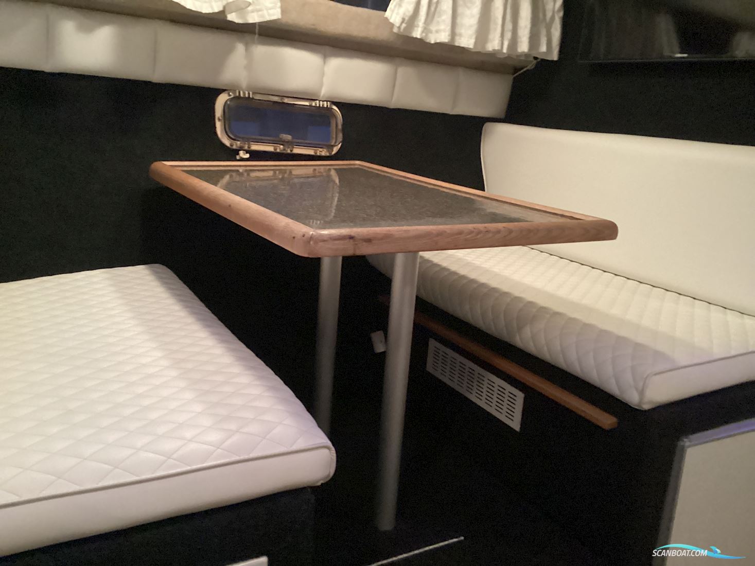 Bayliner 2655 Wide Body