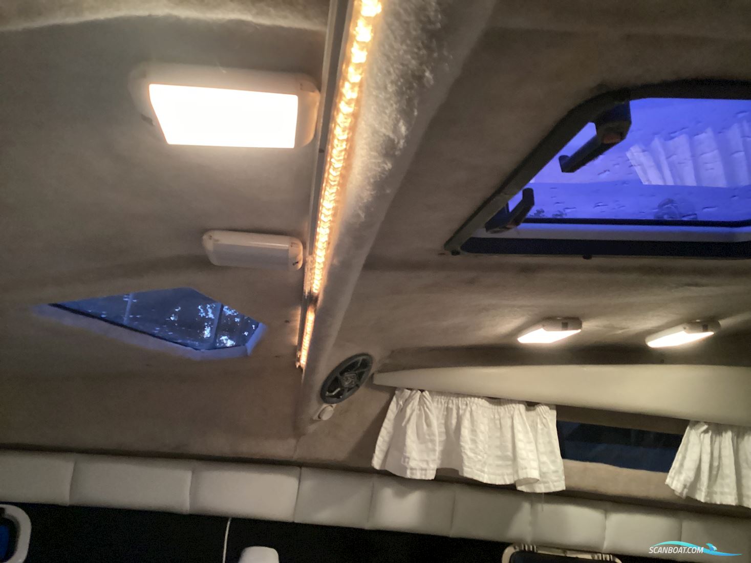 Bayliner 2655 Wide Body