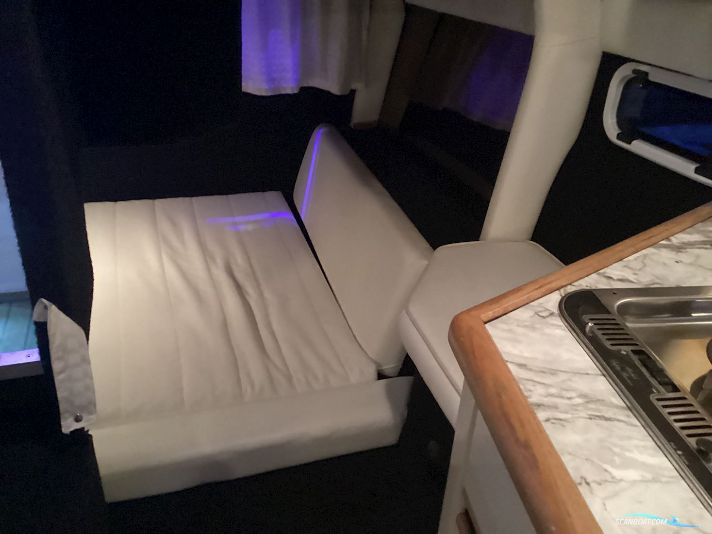 Bayliner 2655 Wide Body