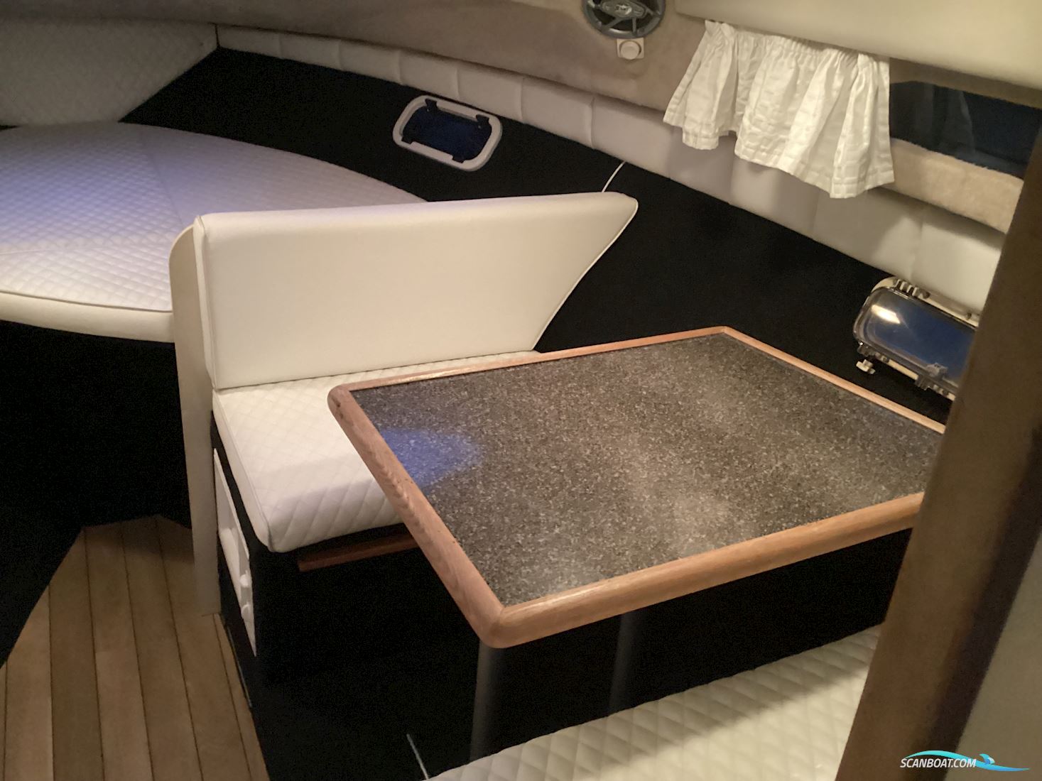Bayliner 2655 Wide Body