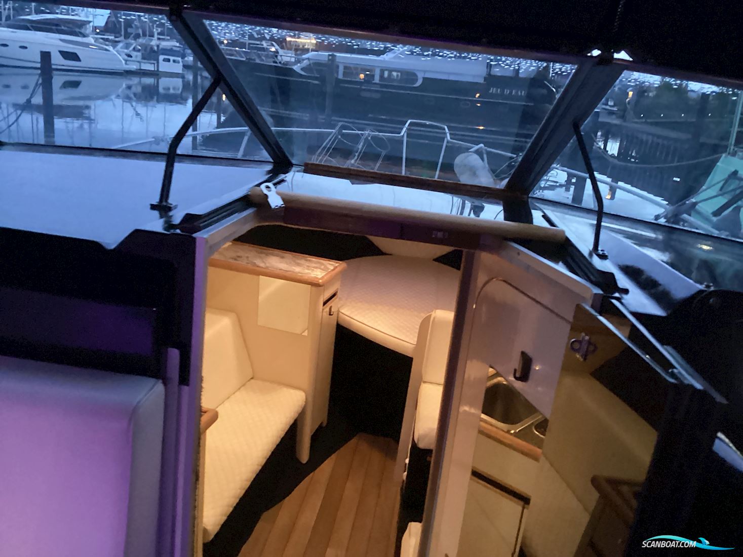Bayliner 2655 Wide Body