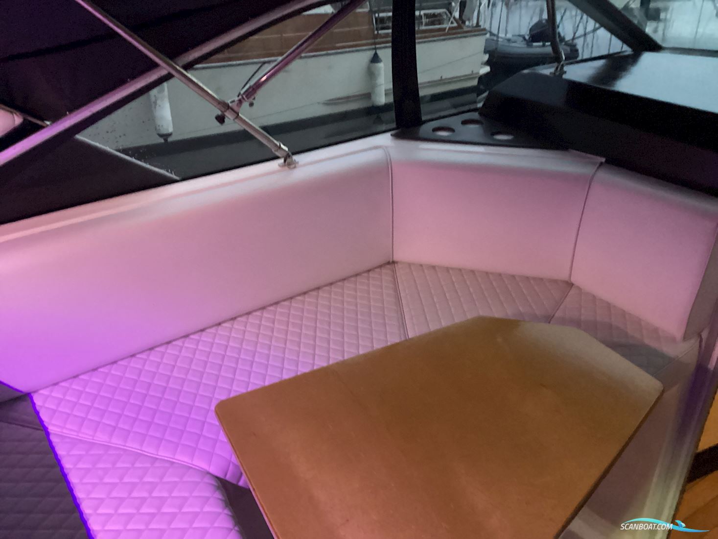 Bayliner 2655 Wide Body