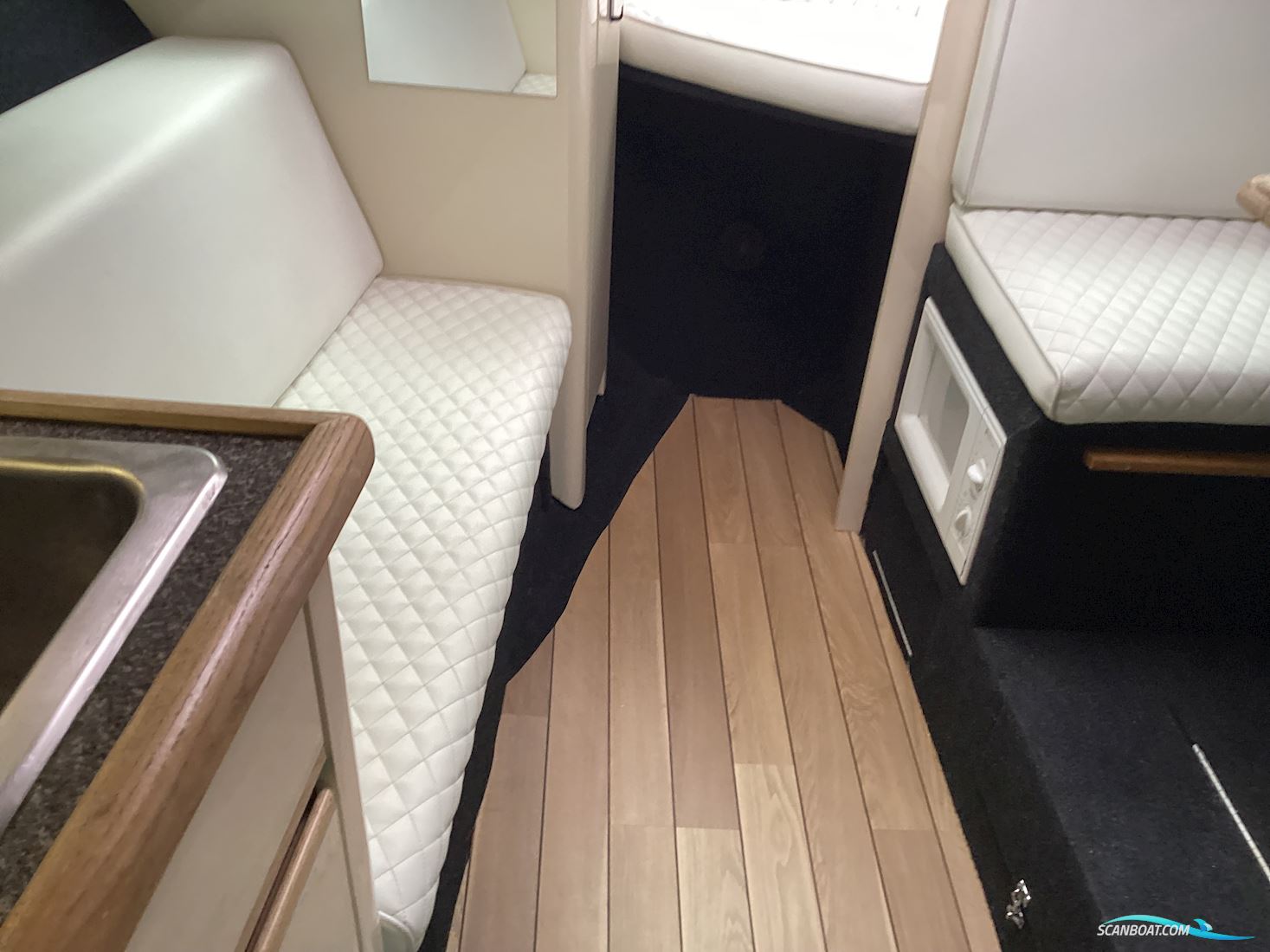 Bayliner 2655 Wide Body