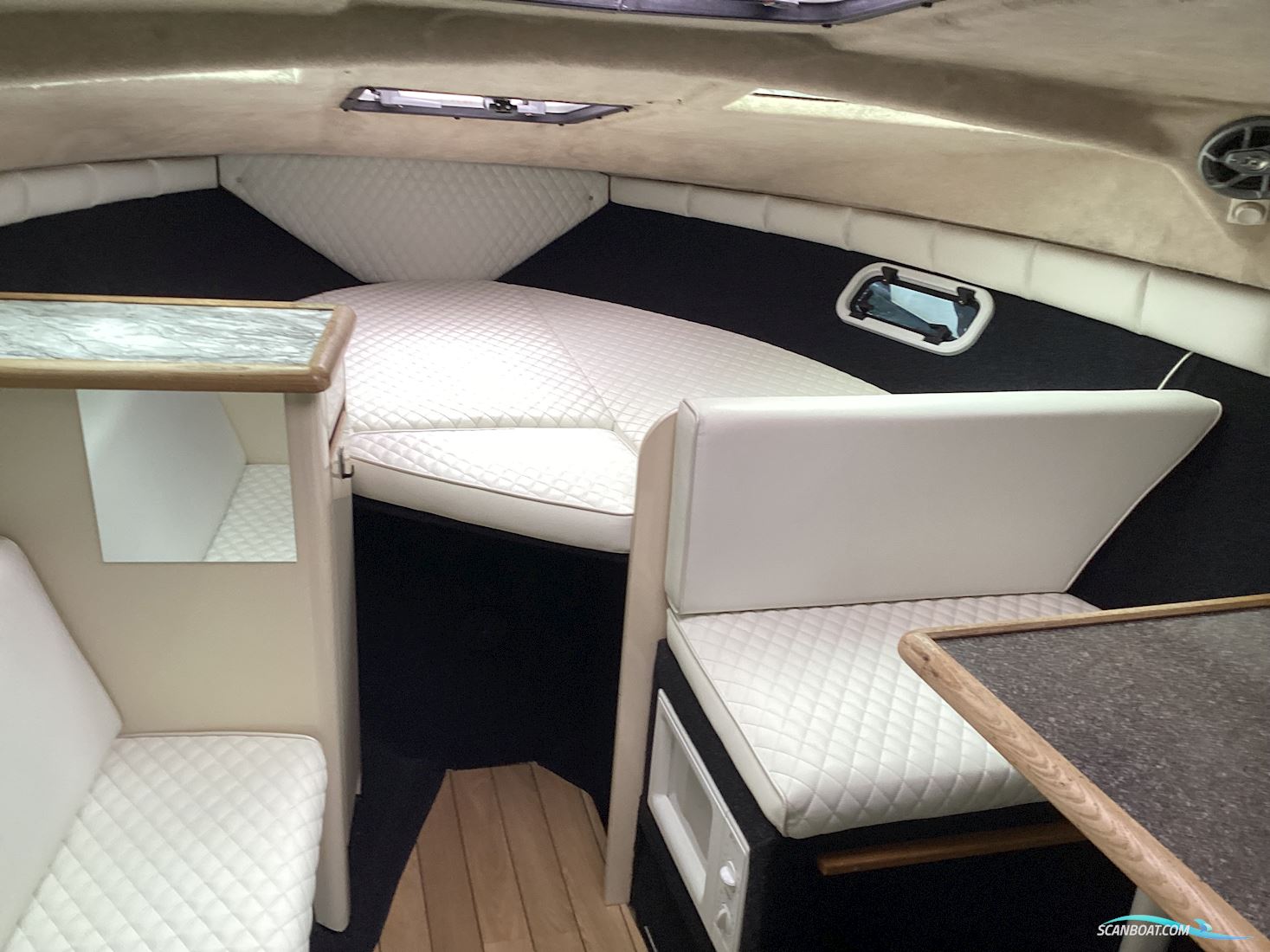 Bayliner 2655 Wide Body
