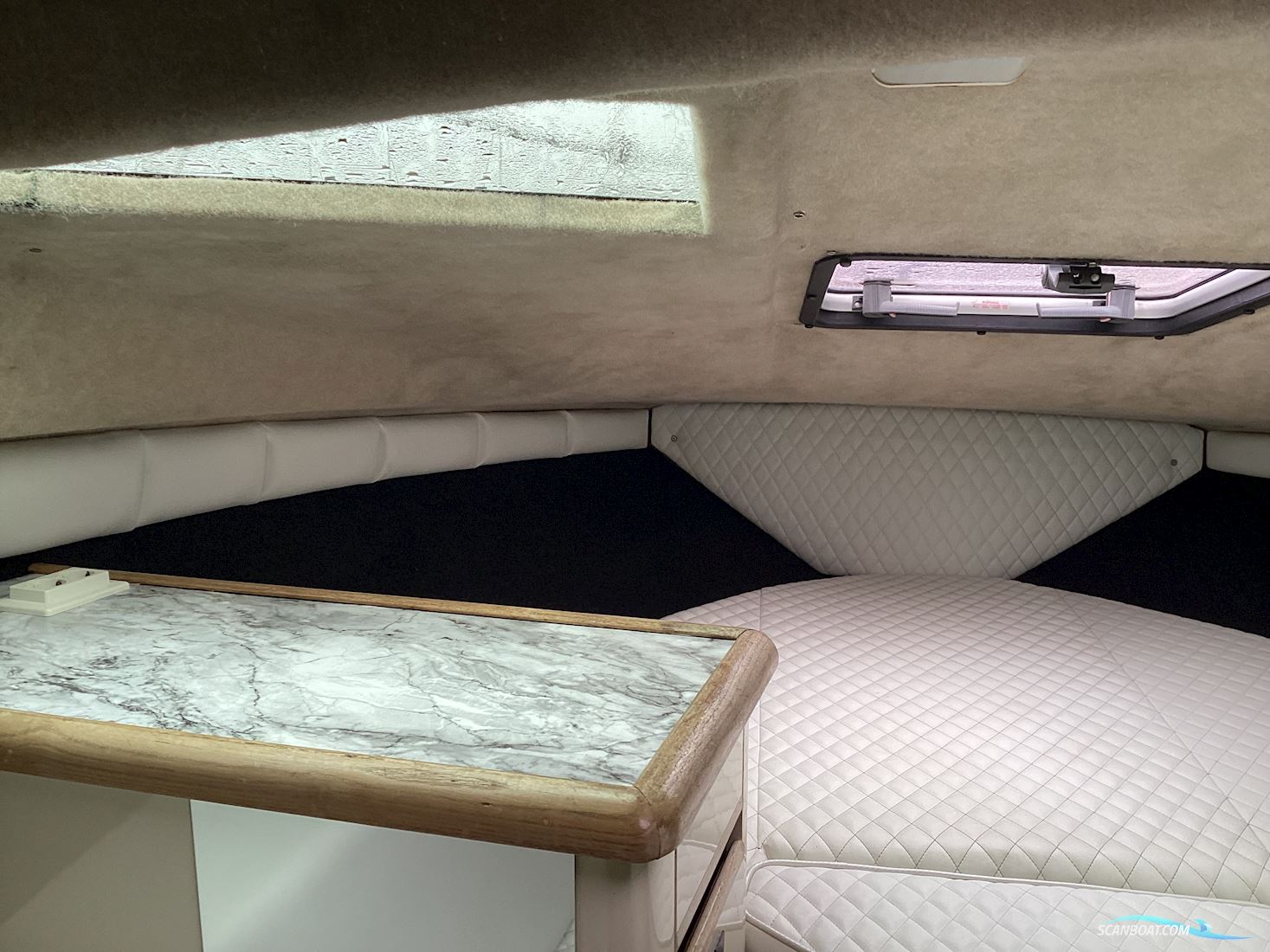 Bayliner 2655 Wide Body
