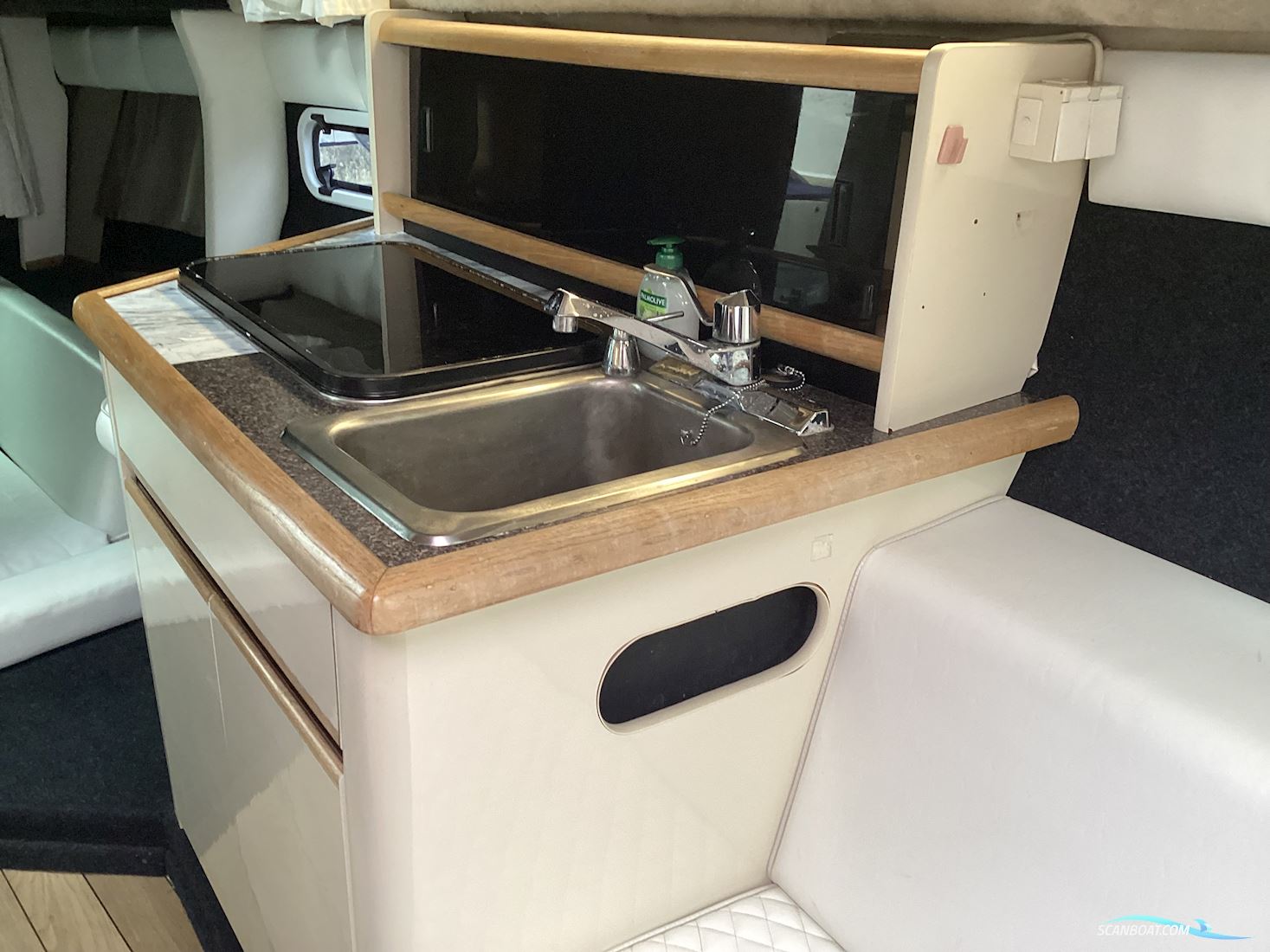 Bayliner 2655 Wide Body