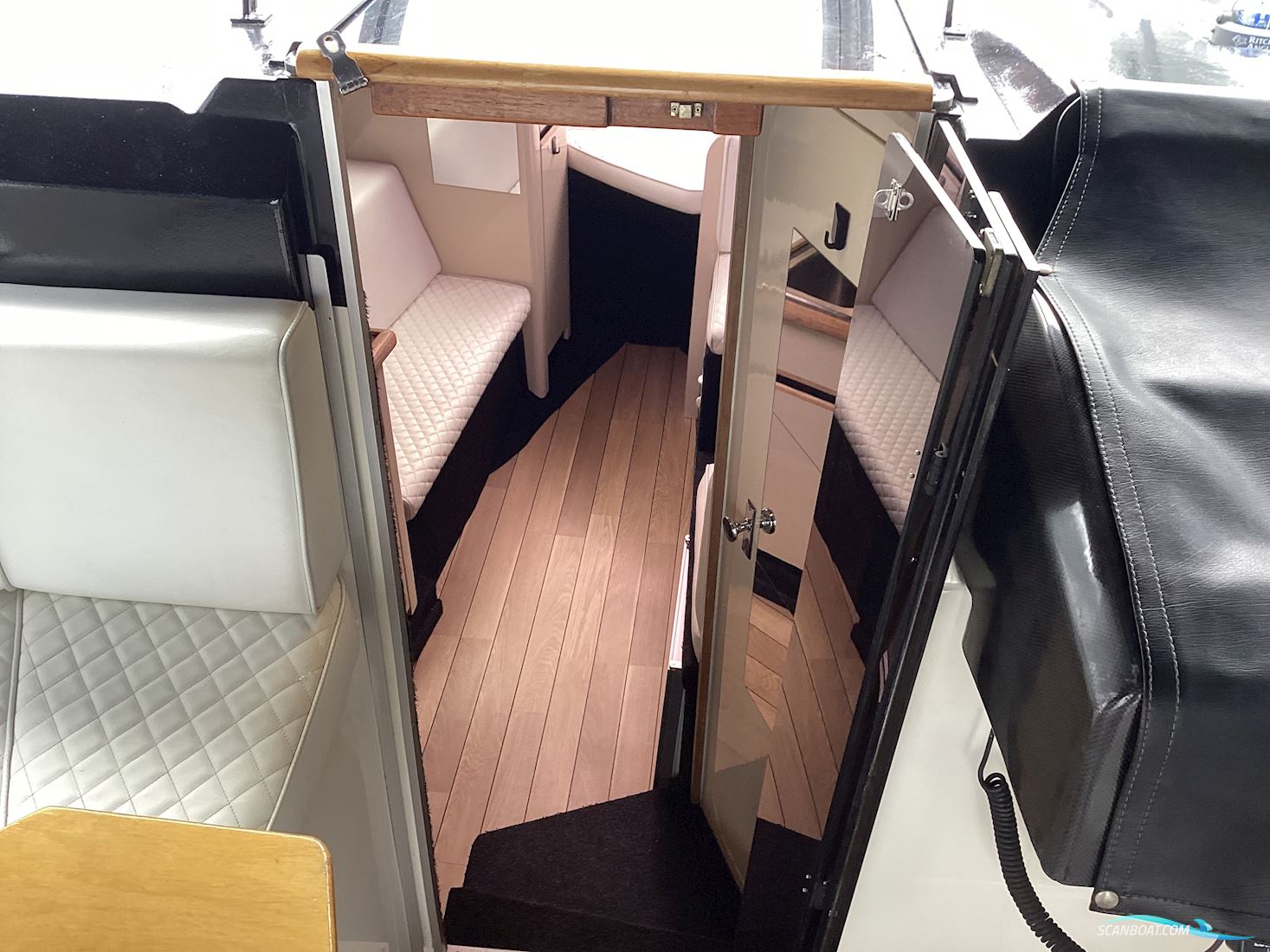 Bayliner 2655 Wide Body