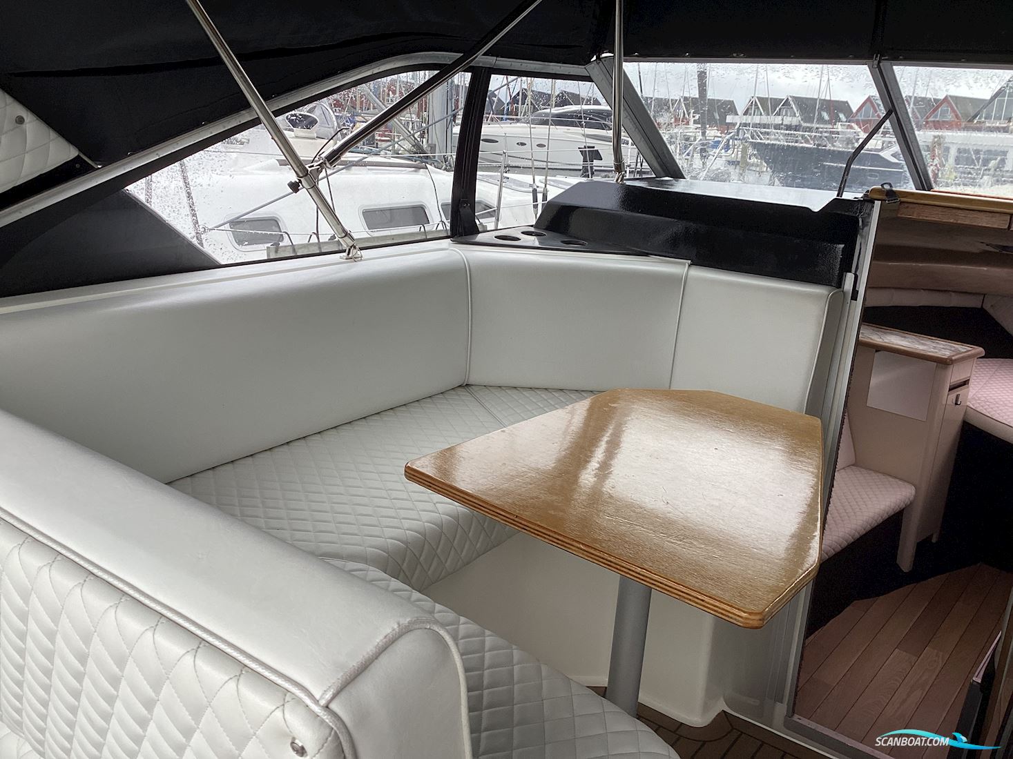 Bayliner 2655 Wide Body