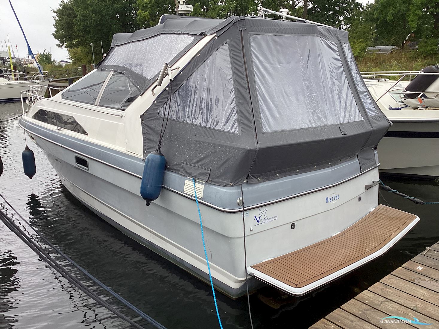 Bayliner 2655 Wide Body Motorboat 1989, with Mercruiser 6,2 V8 engine, Denmark