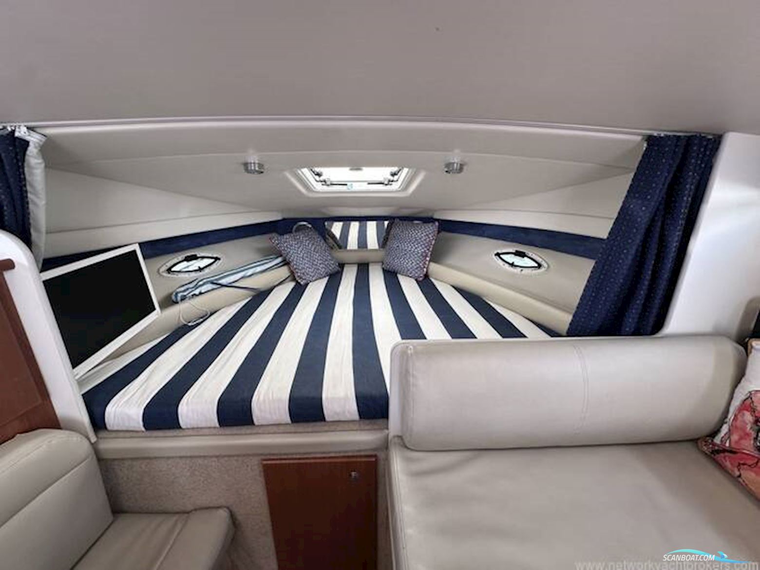 Bayliner 285