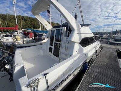 Bayliner 288 Classic Motorboat 2006, with Mercruiser engine, United Kingdom