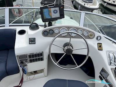 Bayliner 288 Classic Motorboat 2006, with Mercruiser engine, United Kingdom