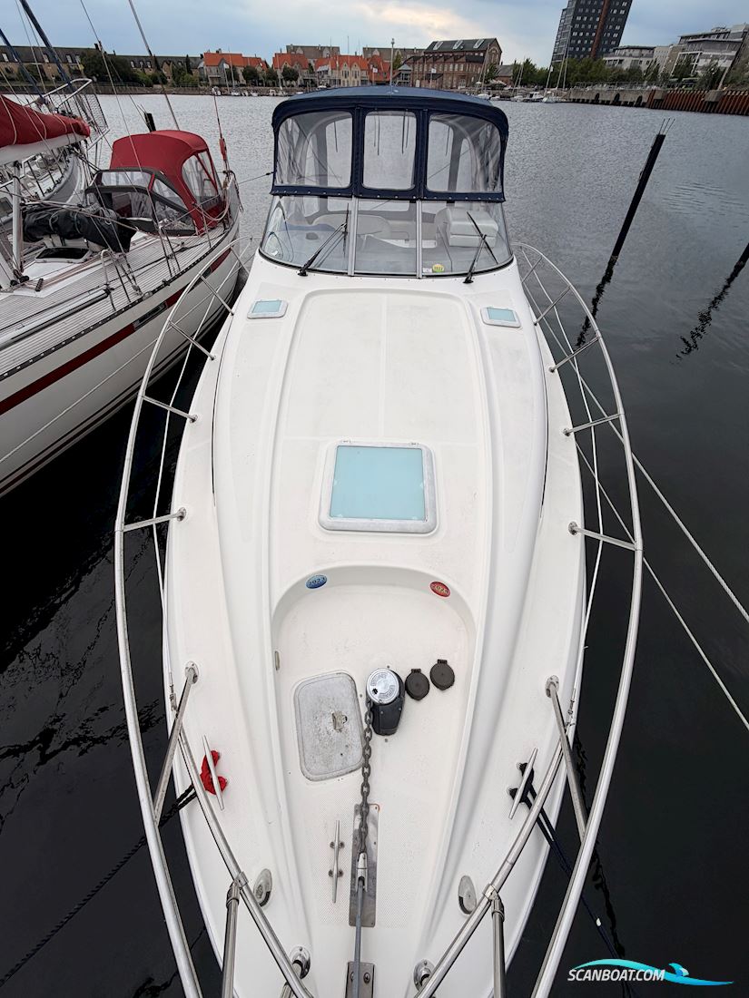 Bayliner 305 
