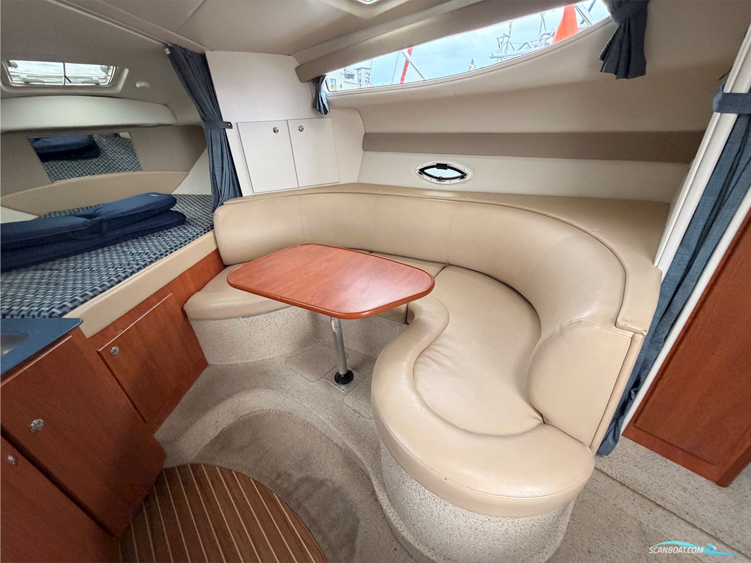 Bayliner 305