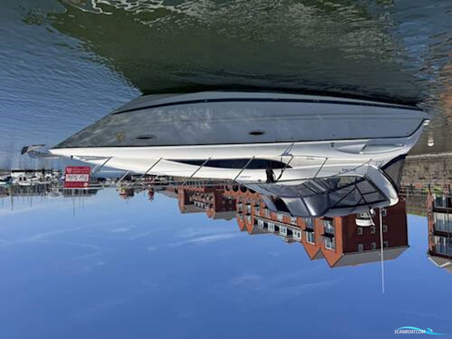 Bayliner 3055 Ciera Motorboat 2001, with Volvo engine, United Kingdom
